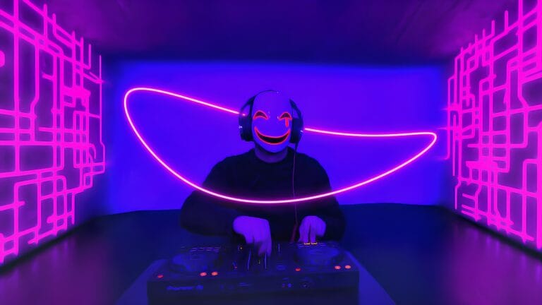 DJ Play House
